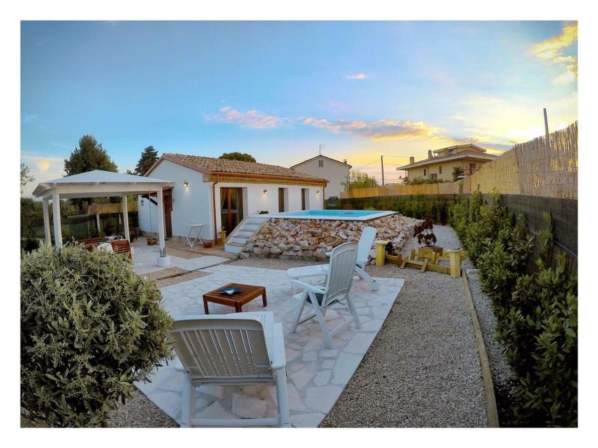 Il Giardino Di Epicuro Bed & Breakfast Rocca San Giovanni Luaran gambar